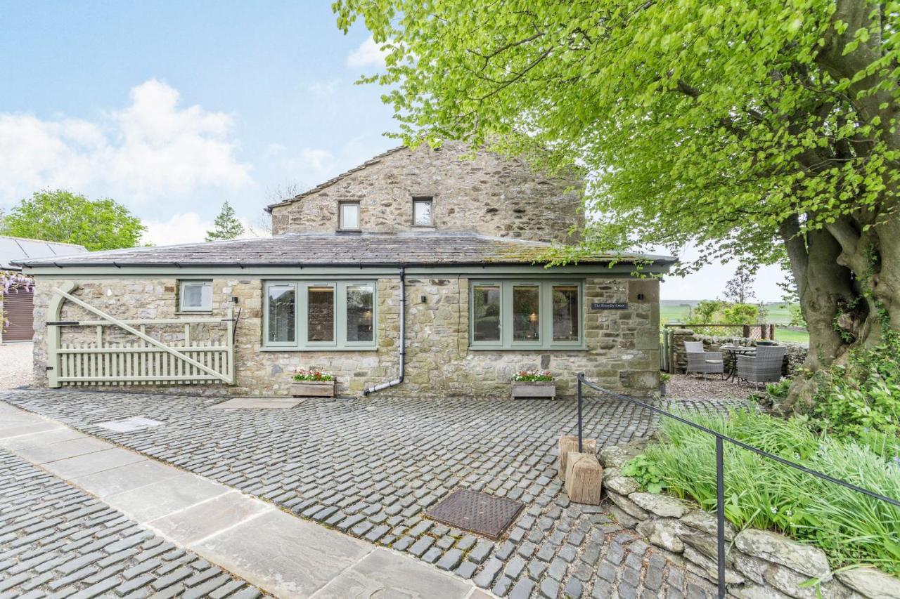 The Friendly Room Austwick Exterior photo